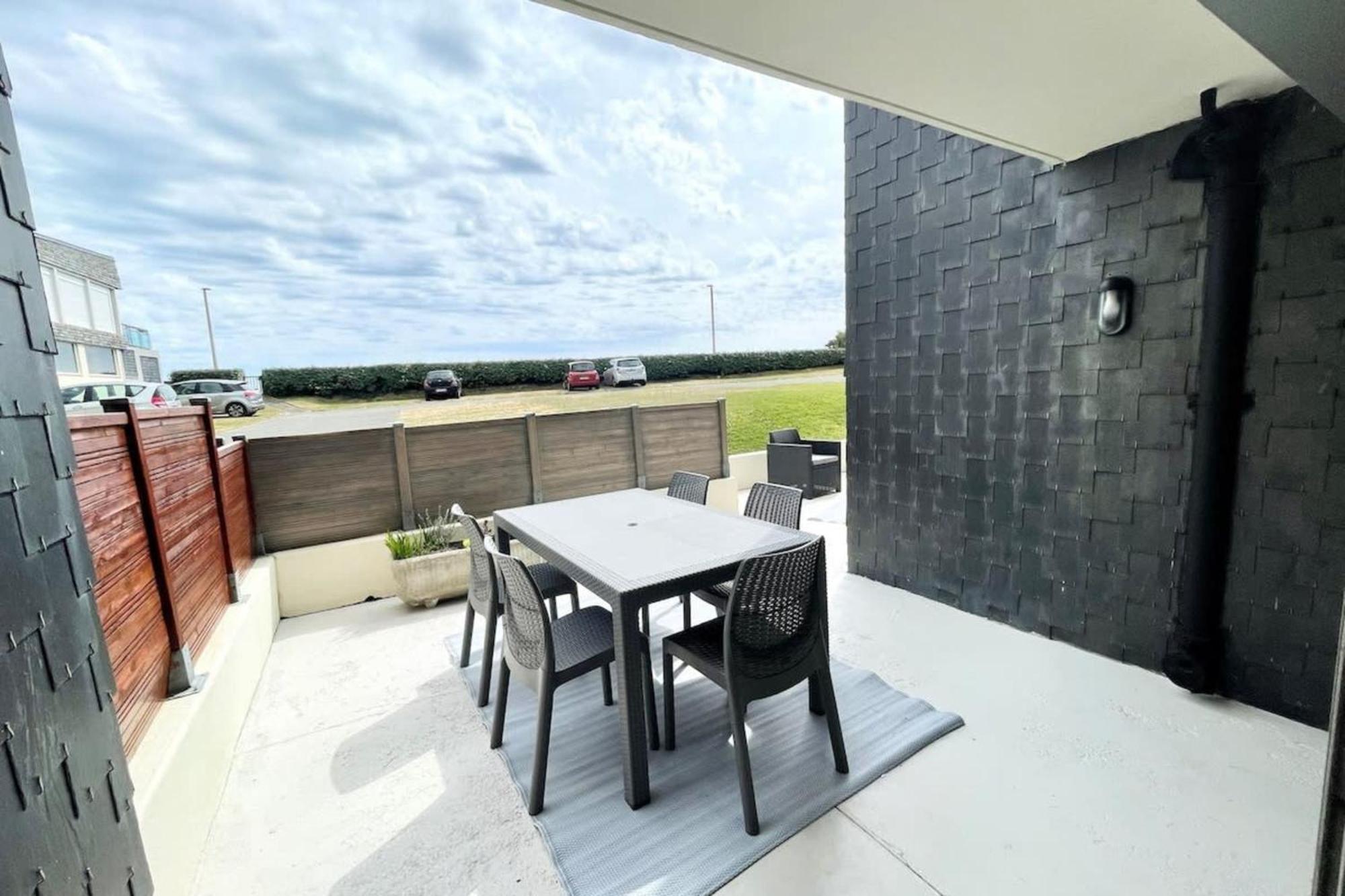 T3 Neuf Archi Cocooning Terrasse Face A La Mer Ploemeur Bagian luar foto